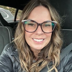 Meet your Posher, Wendy